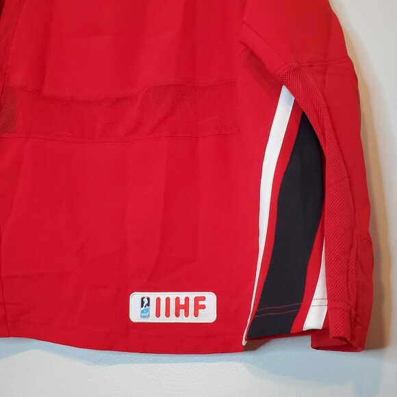 Vintage Team Canada Olympic IIHF Nike Jersey Red Size S - Picture 4 of 6
